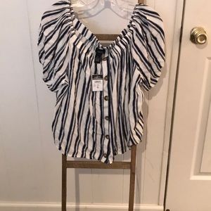 Super cute off shoulder top